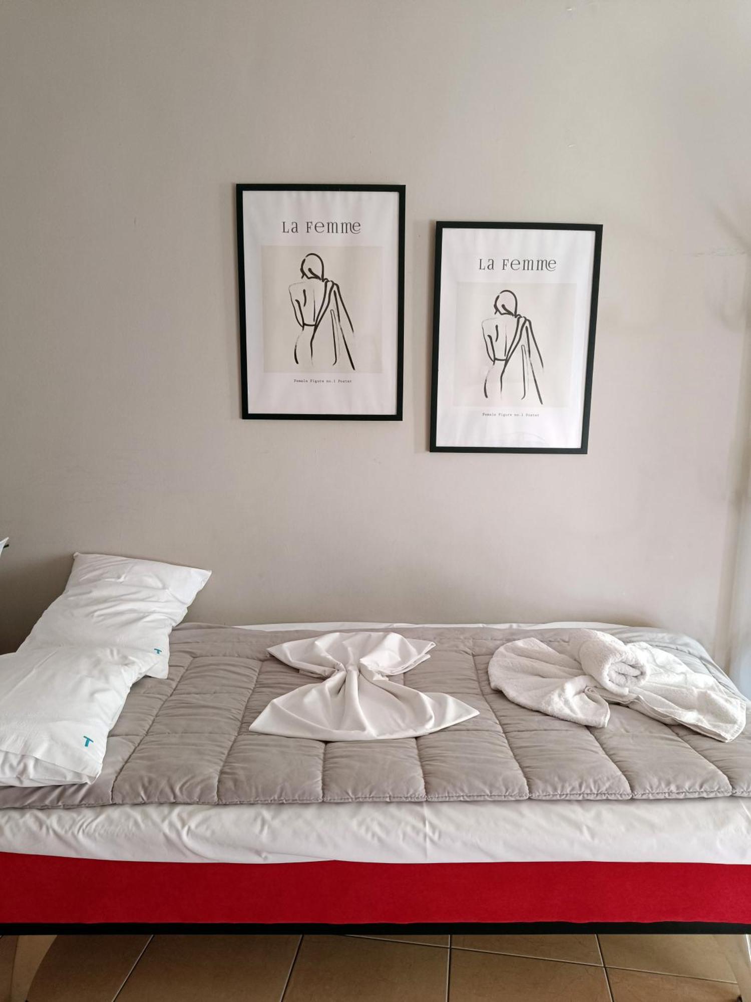 Kalvou Flat2 Apartment Tesalonika Bagian luar foto